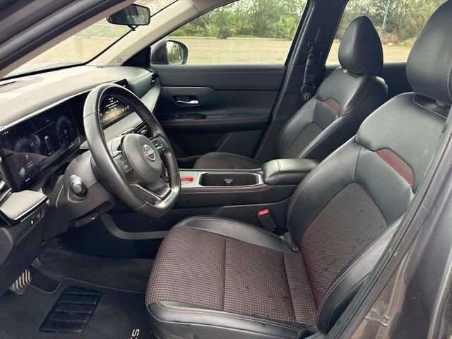 Certified Used 2025 Gray Nissan SR image 10