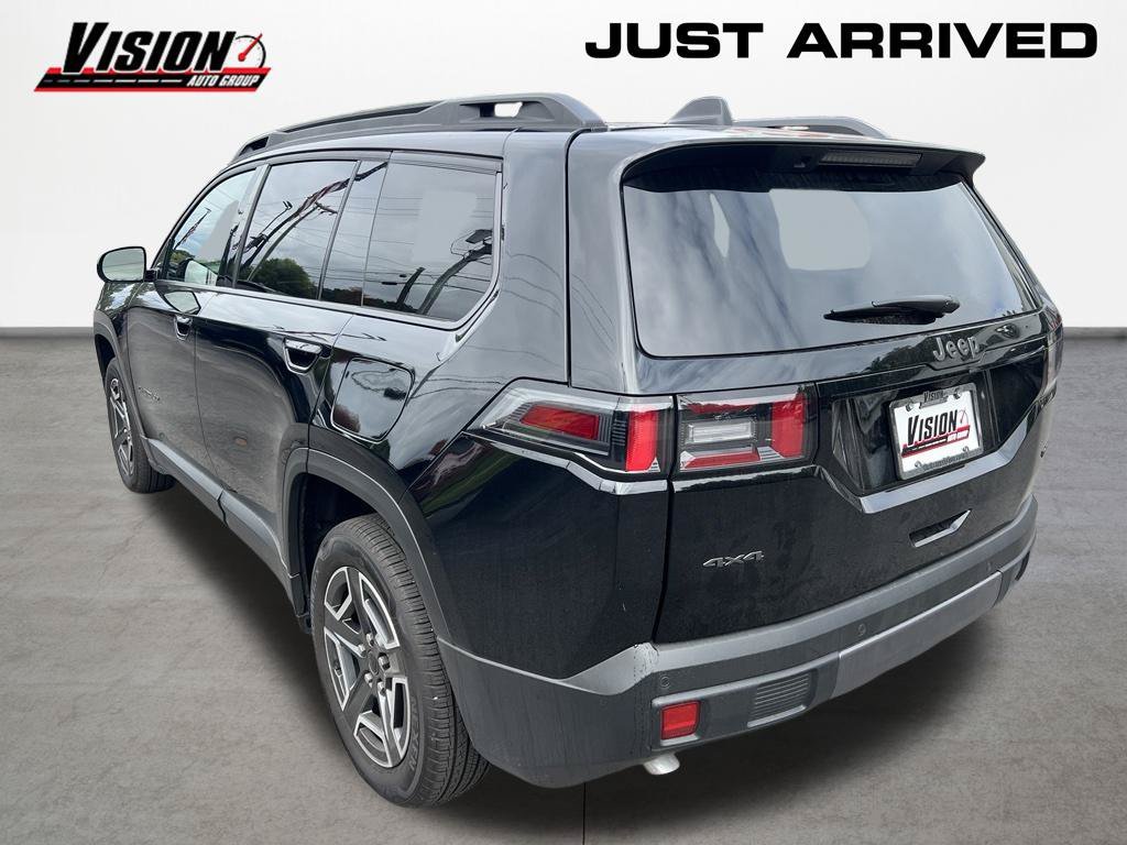 Used 2026 Black Jeep Laredo image 3