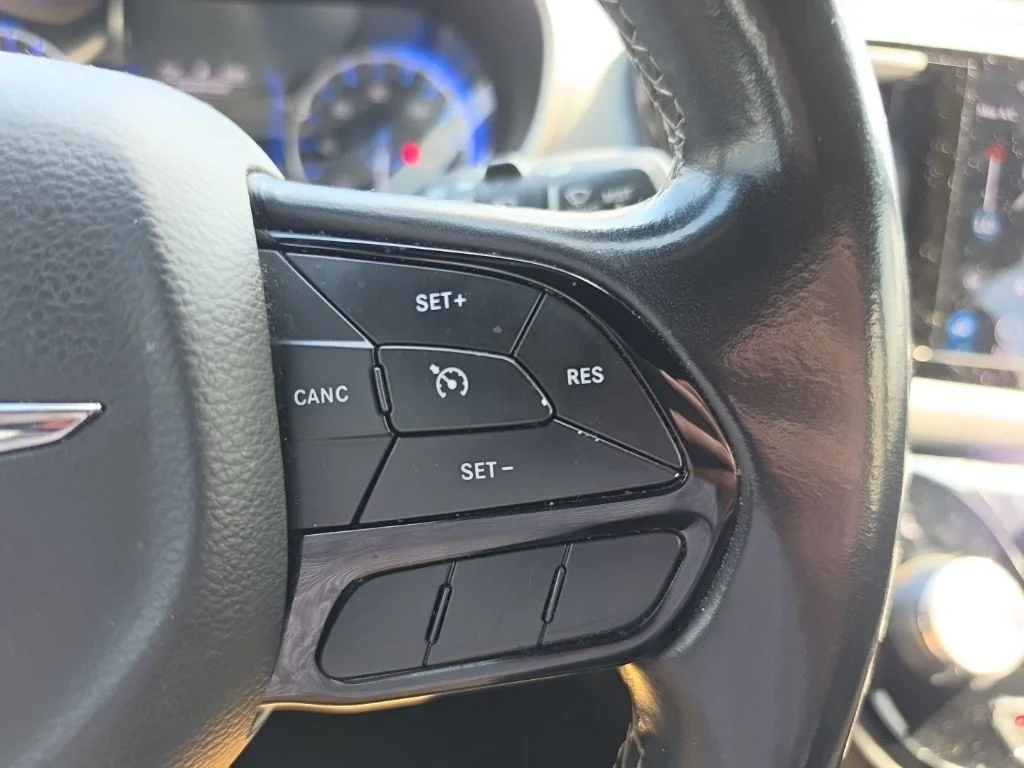 Used 2020 White Chrysler Touring image 22