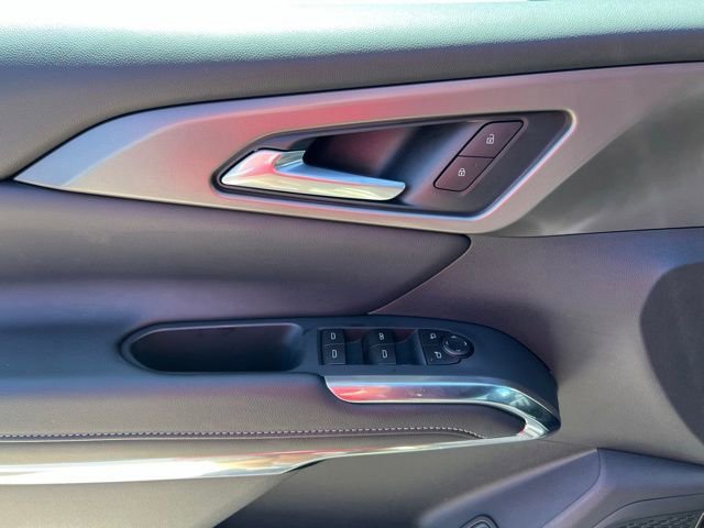 New 2026 Mosaic Black Metallic Chevrolet LT image 16