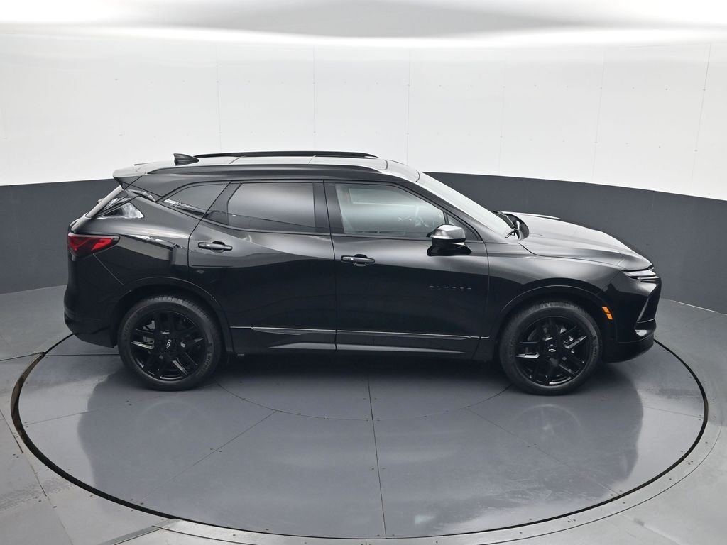 Used 2025 Black Chevrolet RS image 16