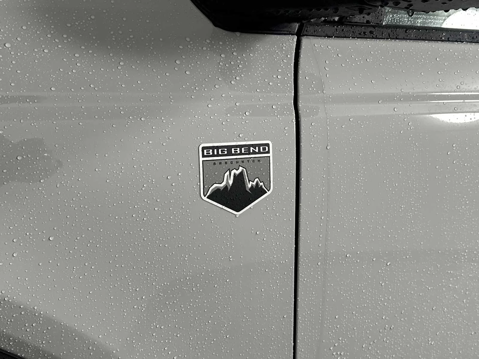 New 2026 Avalanche Gray Ford Big Bend image 13