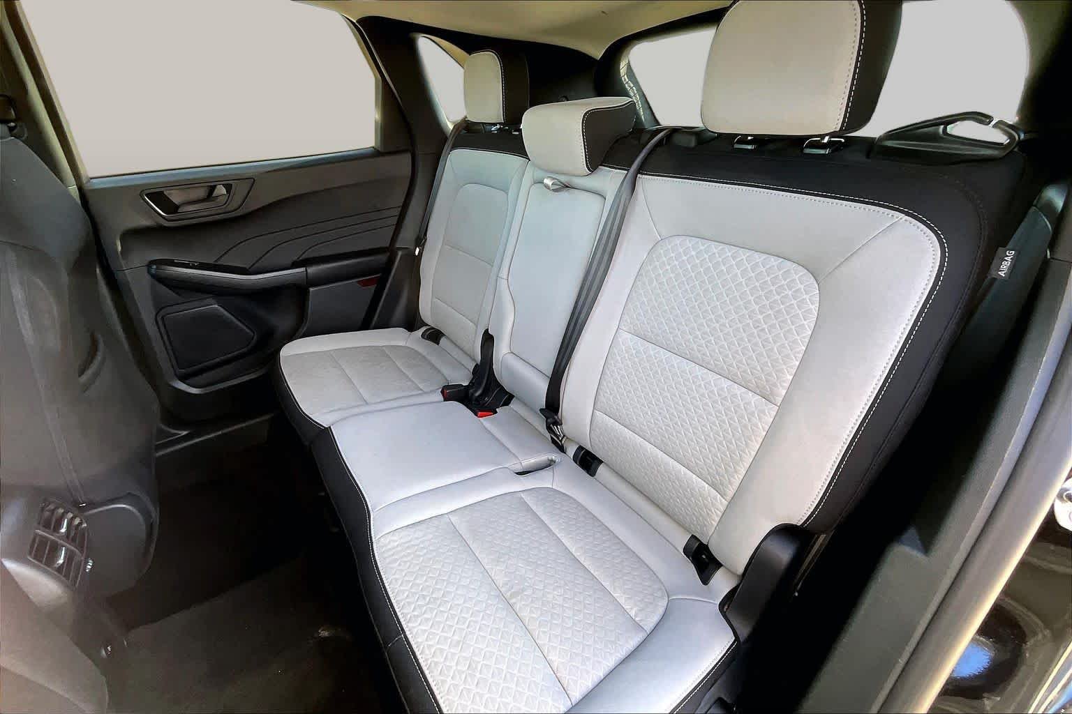 Used 2025 Agate Black Ford Active image 38