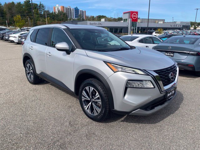 Used 2023 Brilliant Silver Metallic Nissan SV image 26