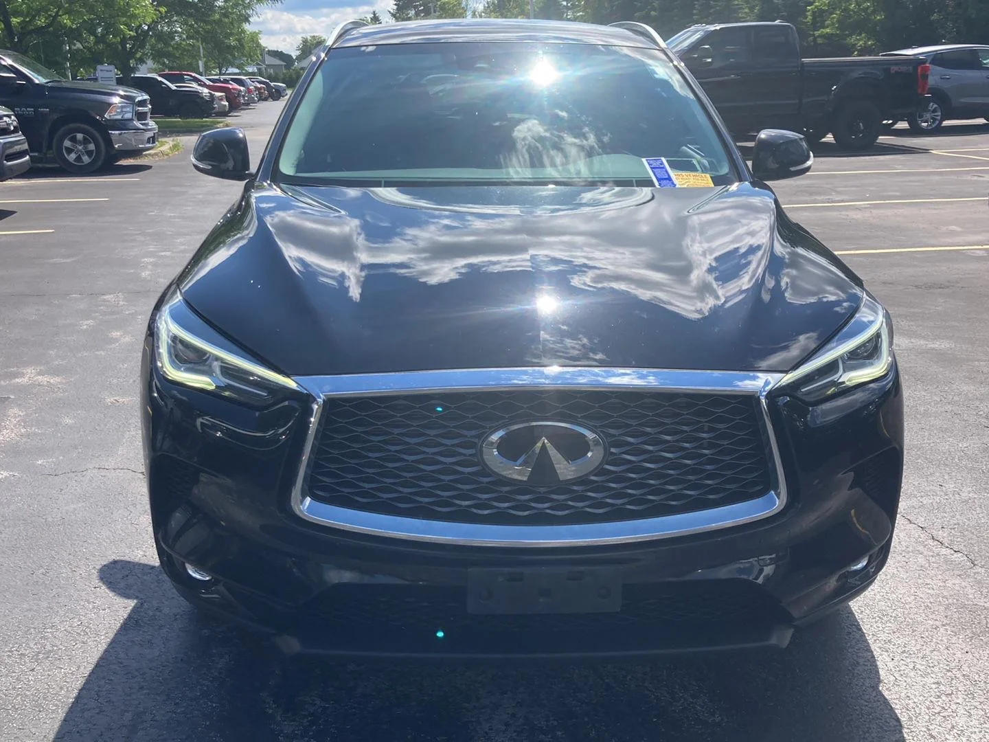 Used 2020 Black Obsidian INFINITI LUXE image 2