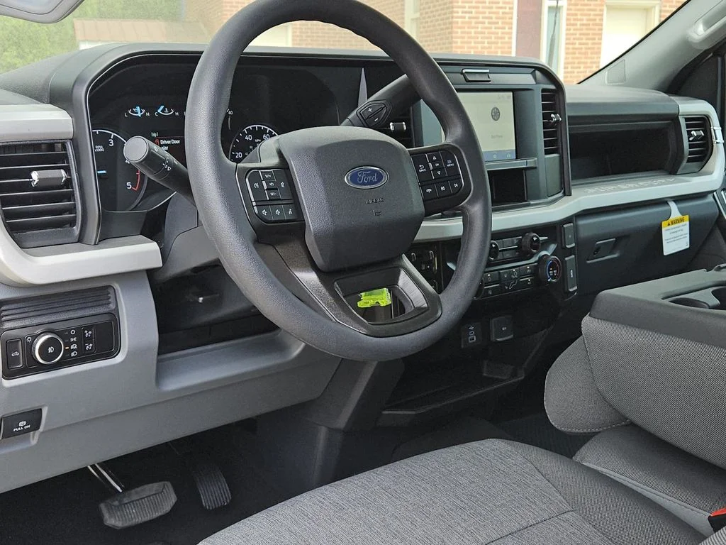 New 2026 Oxford White Ford F-350® XL image 25