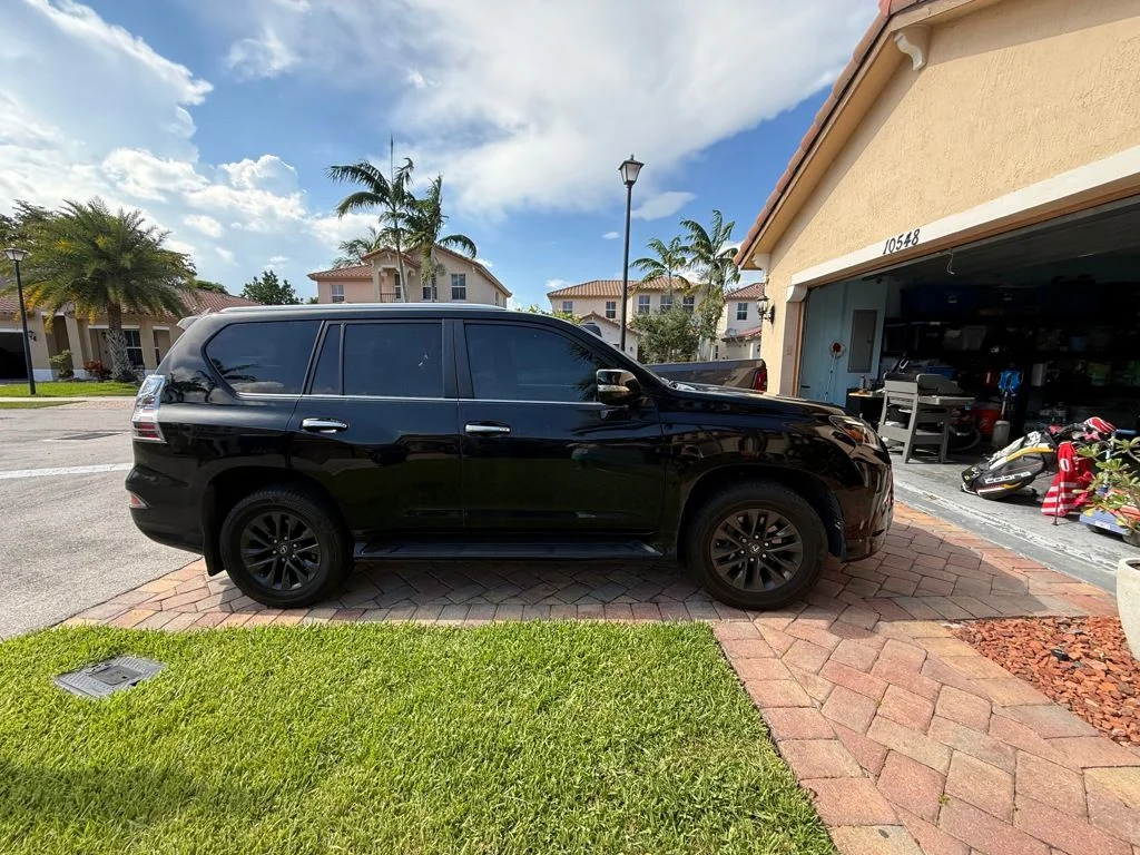 Used 2023 Black Onyx Lexus 460 image 2