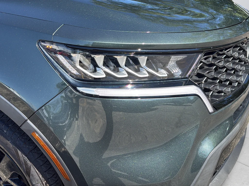 Certified Used 2023 Green Kia X-Line S image 25