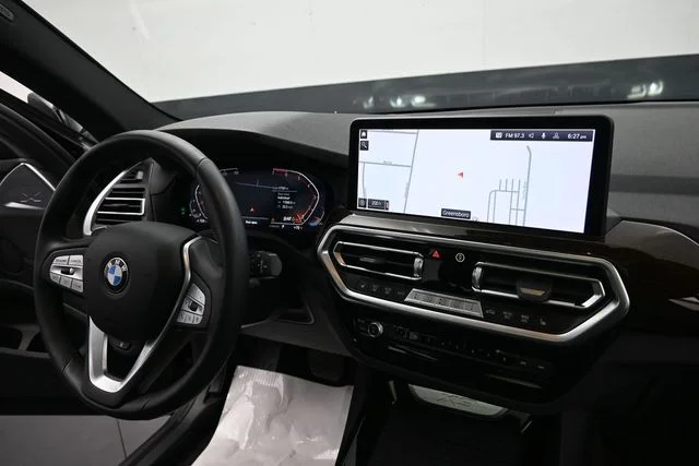 Used 2023 Black BMW xDrive30i image 17