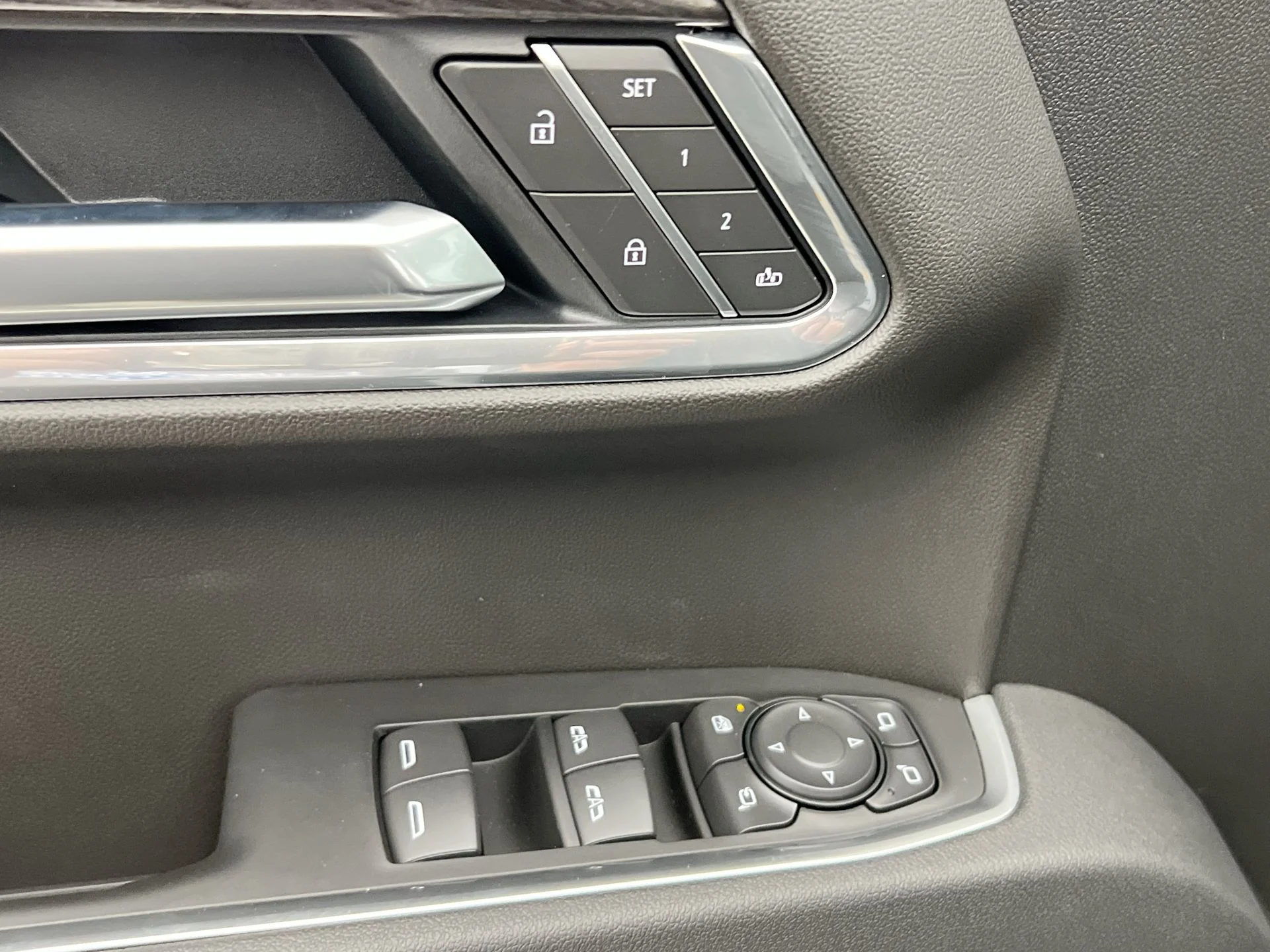 2026 Chevrolet Silverado 1500 LTZ - Photo 41