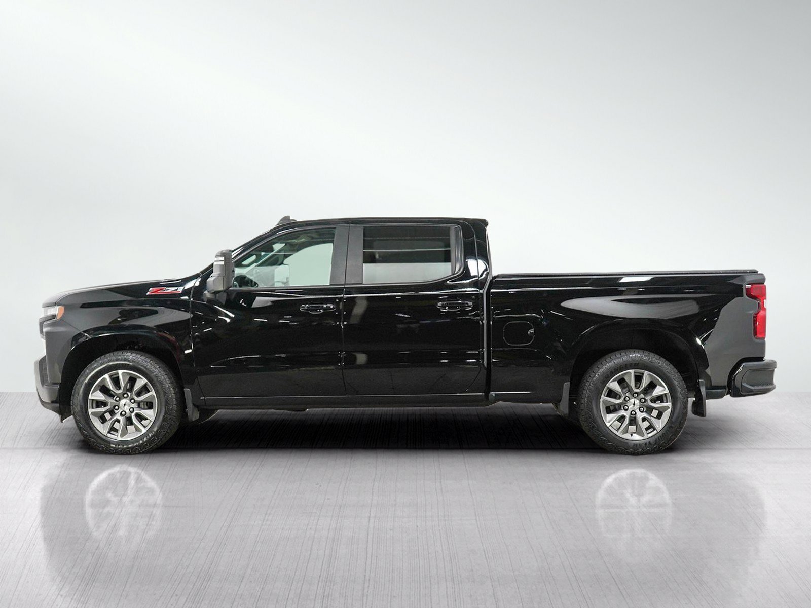 Used 2020 Chevrolet Silverado 1500 RST with VIN 1GCUYEED5LZ321227 for sale in White Bear Lake, Minnesota