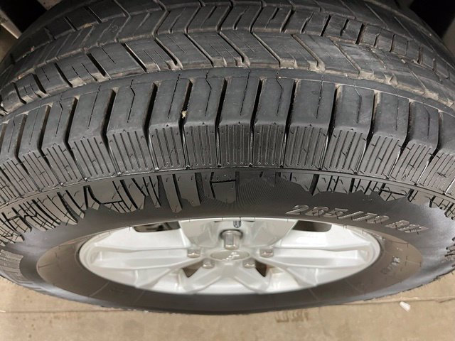 Used 2023 Silver Jeep Sport S image 7