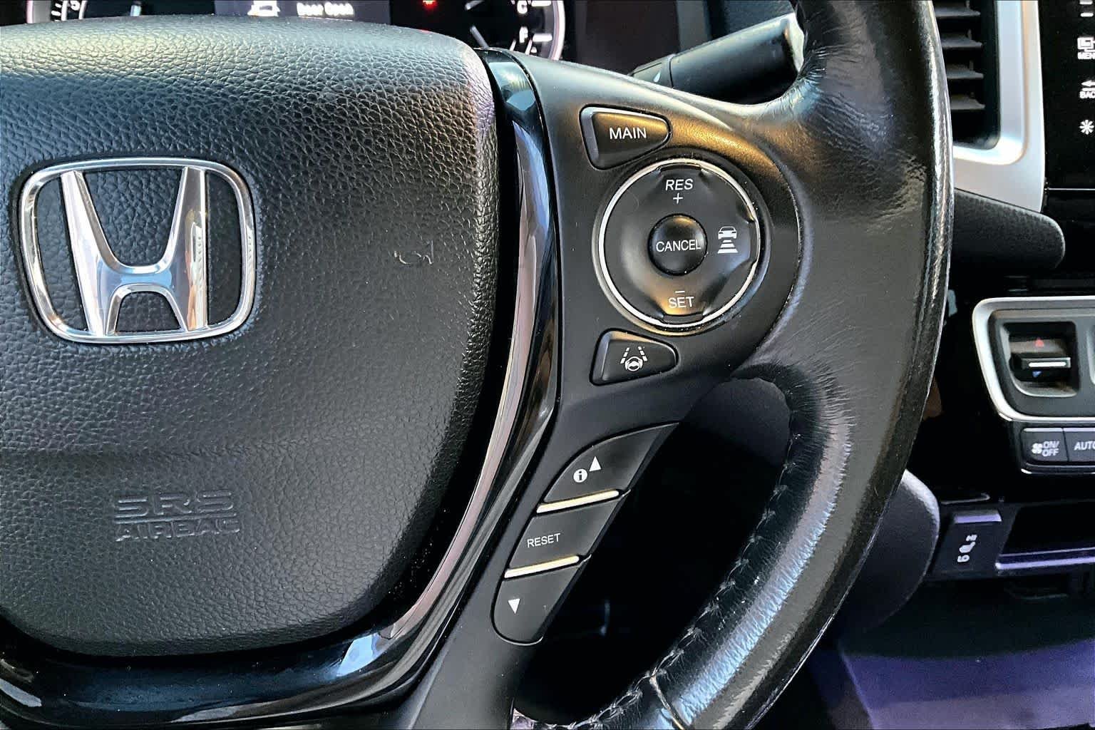 Used 2017 Crystal Black Pearl Honda RTL-E image 24