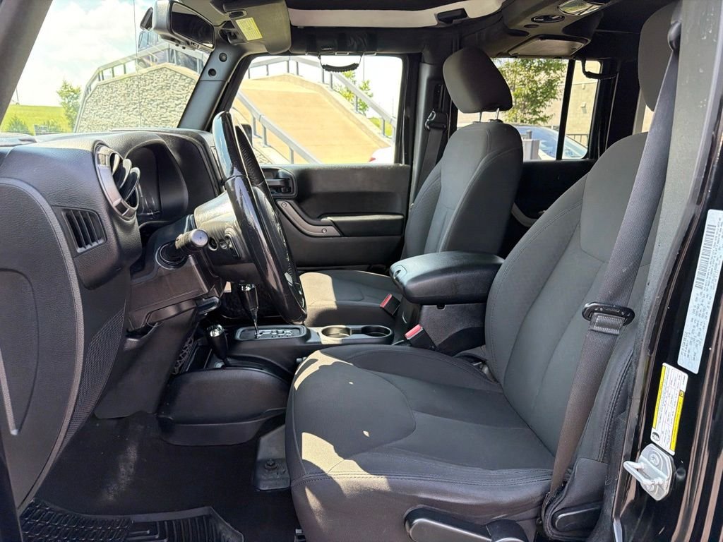 Used 2018 Black Jeep Unlimited Sport image 10