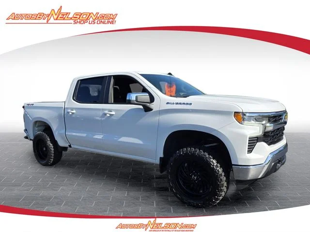 Used 2025 White Chevrolet LT image 1