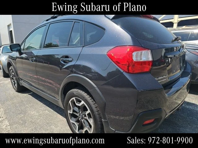 Used 2017 Gray Subaru 2.0i Premium image 3