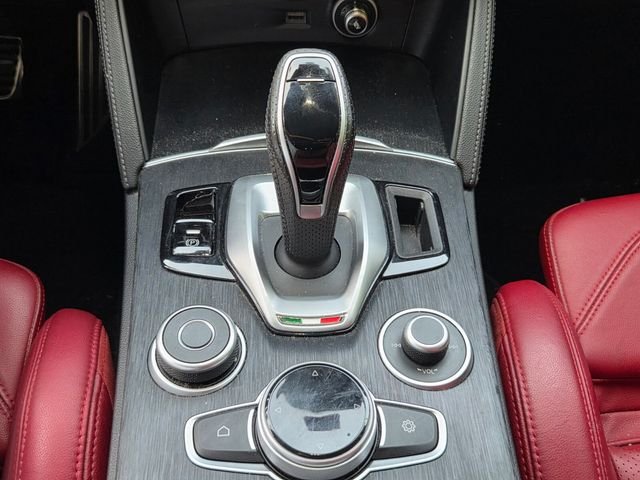 Used 2023 Gray Alfa Romeo Sprint image 10