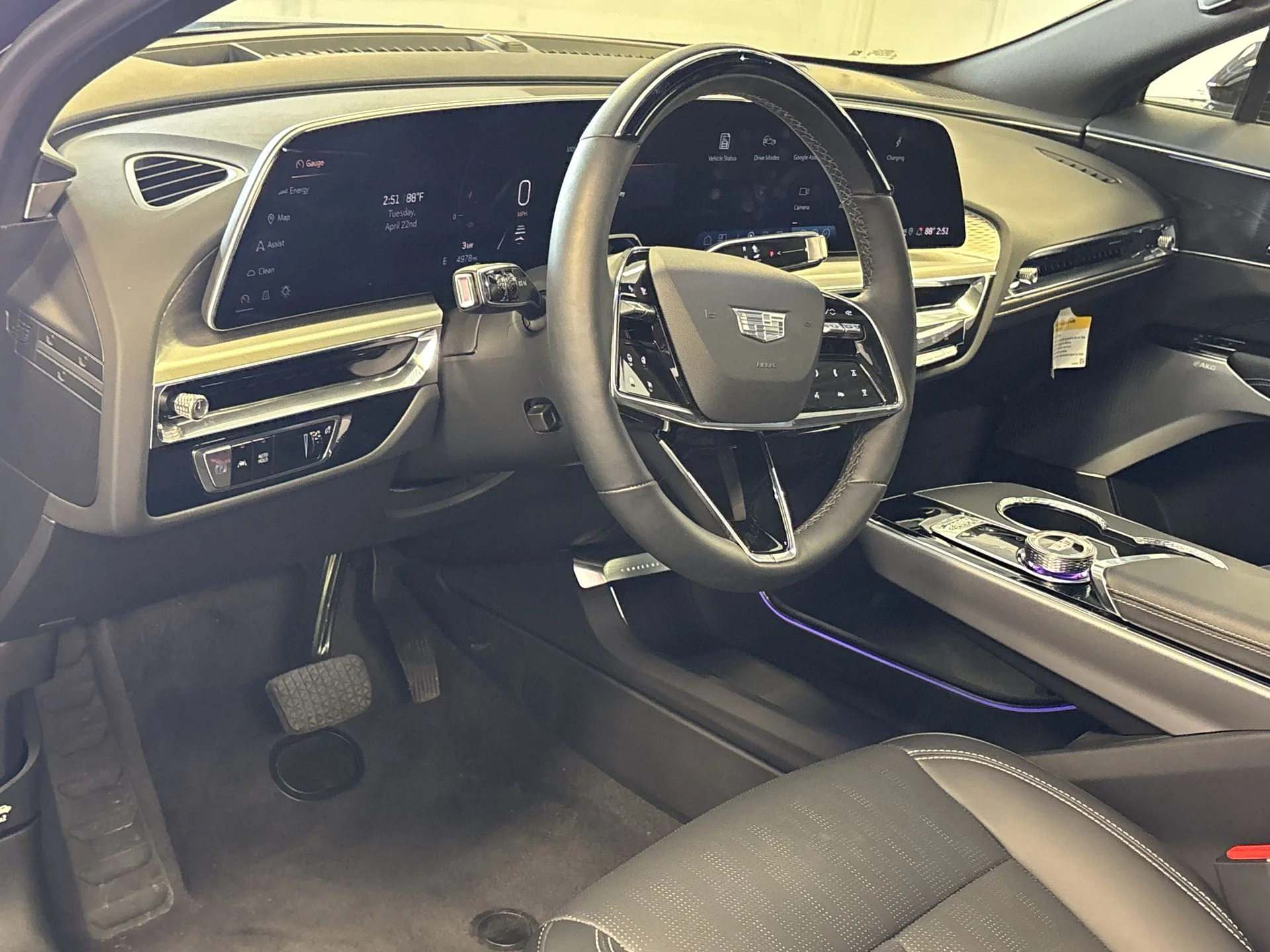 2025 Cadillac LYRIQ Luxury 2 - Photo 56