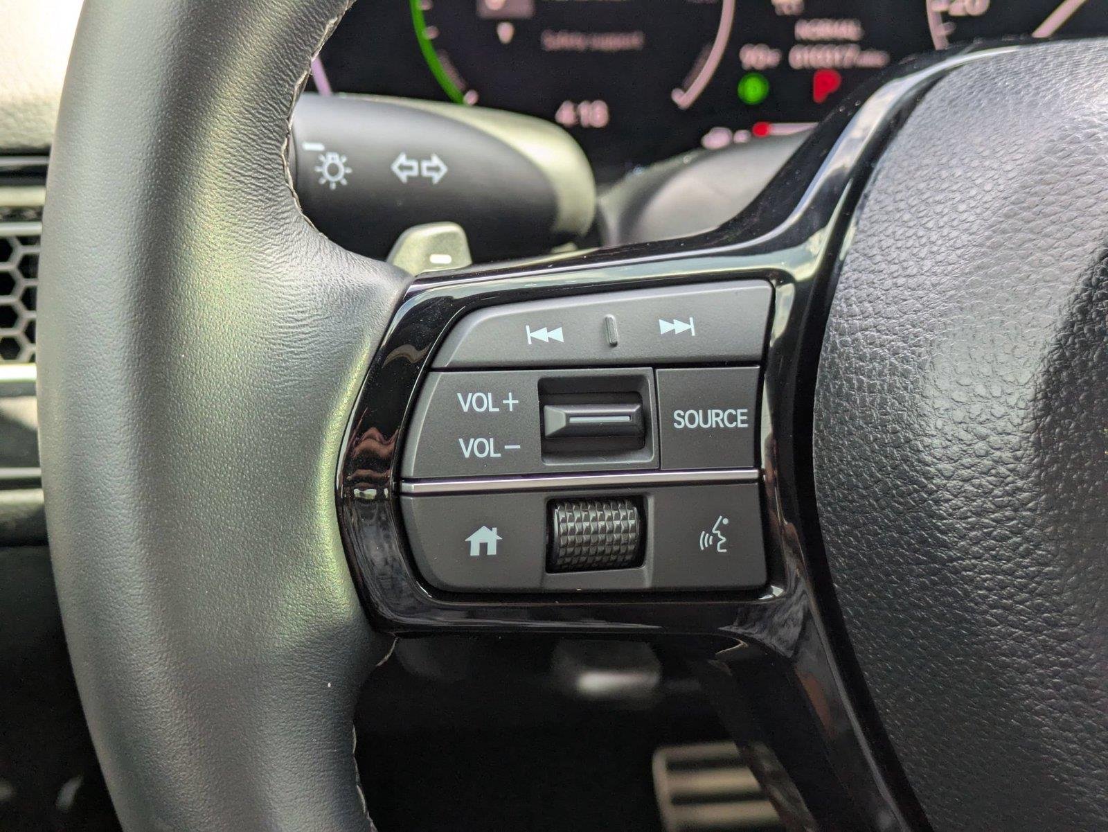 Used 2025 Platinum White Pearl Honda Sport image 17