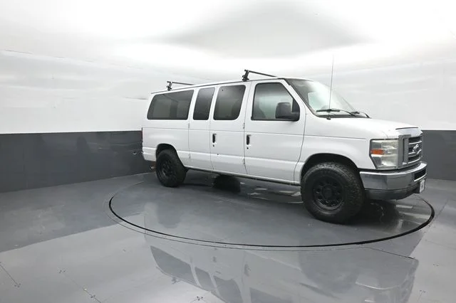 Used 2012 Oxford White Ford XLT image 2
