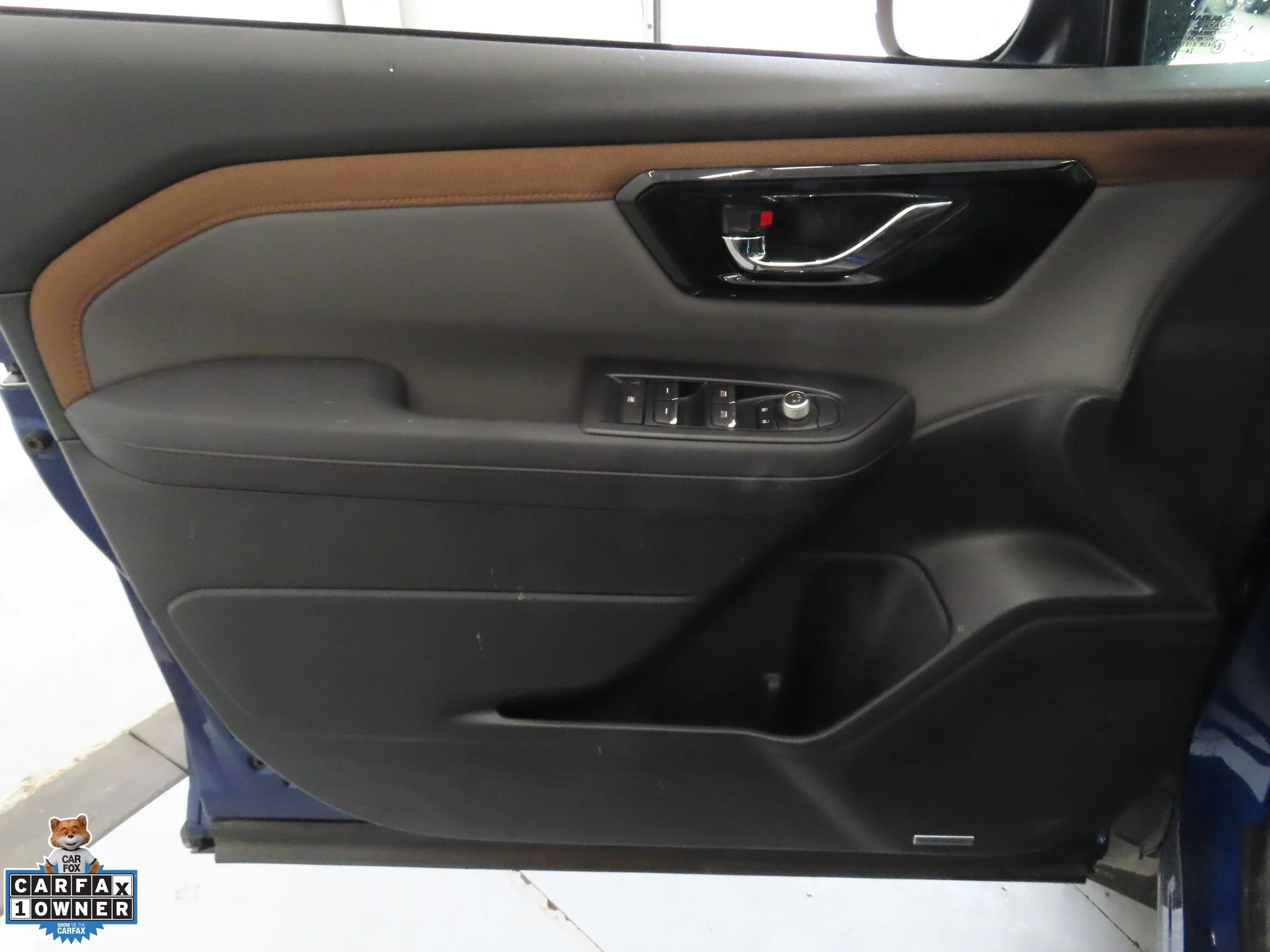 Used 2025 Blue Subaru Sport image 10