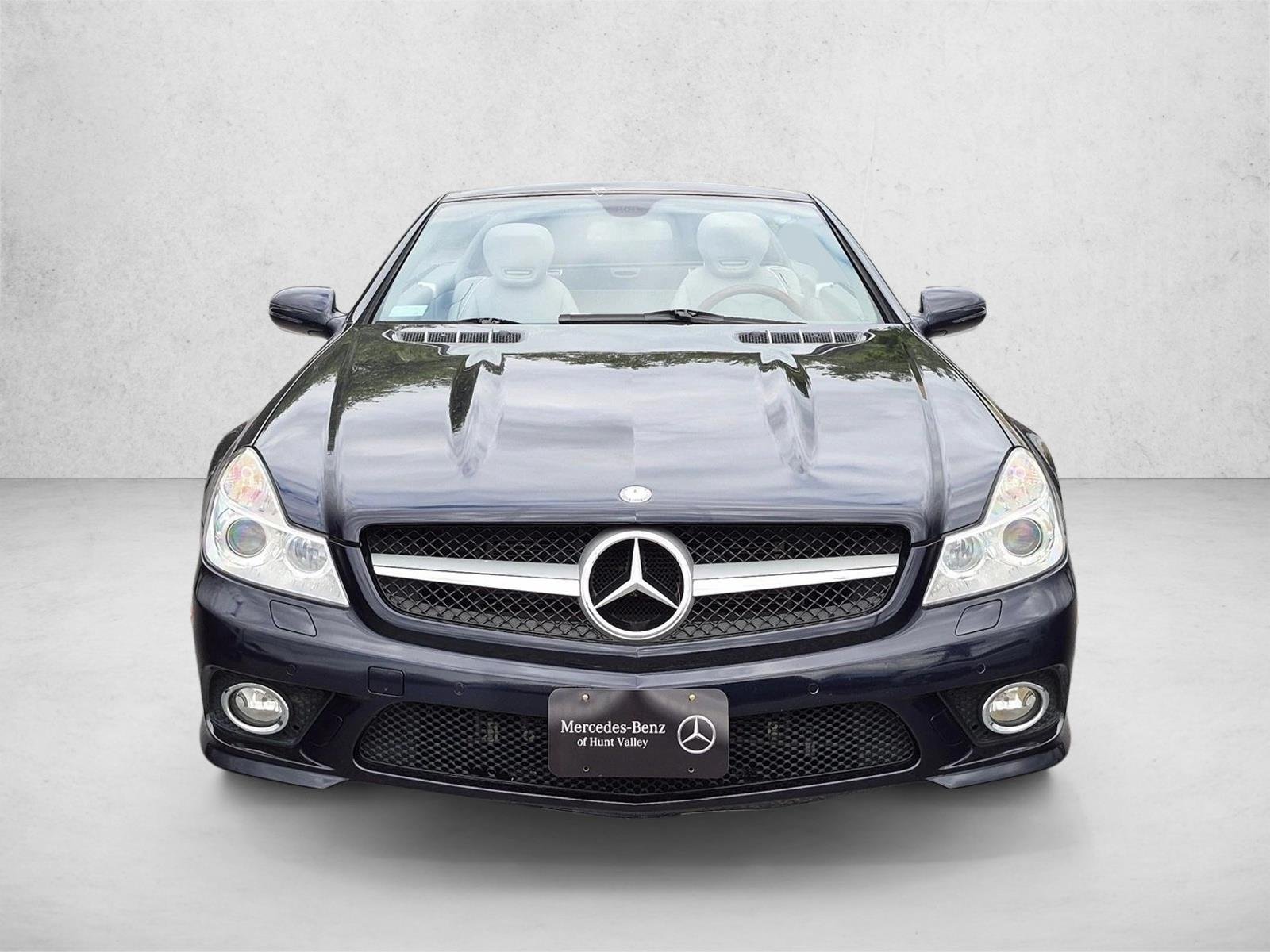 Used 2009 Capri Blue Metallic Mercedes-Benz V8 image 2