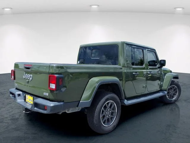 Used 2022 Green Jeep Overland image 8