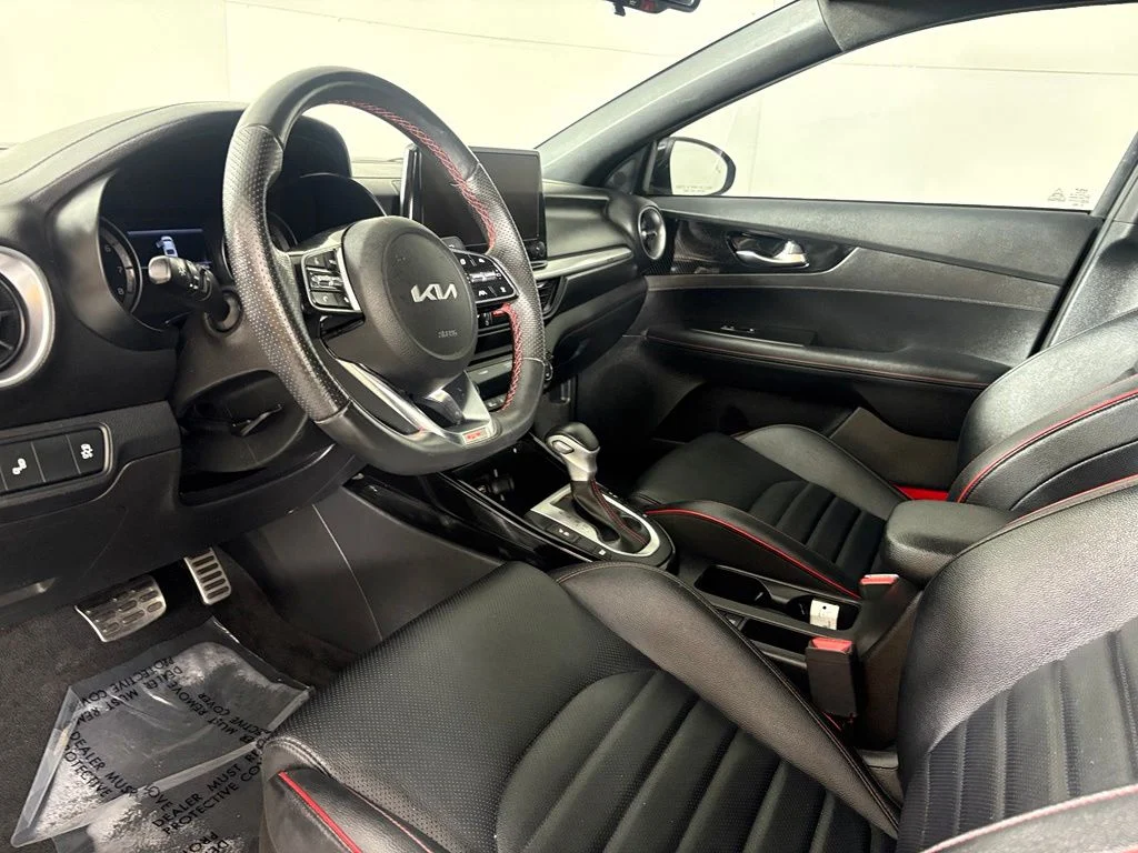 Used 2023 Black Kia GT image 22