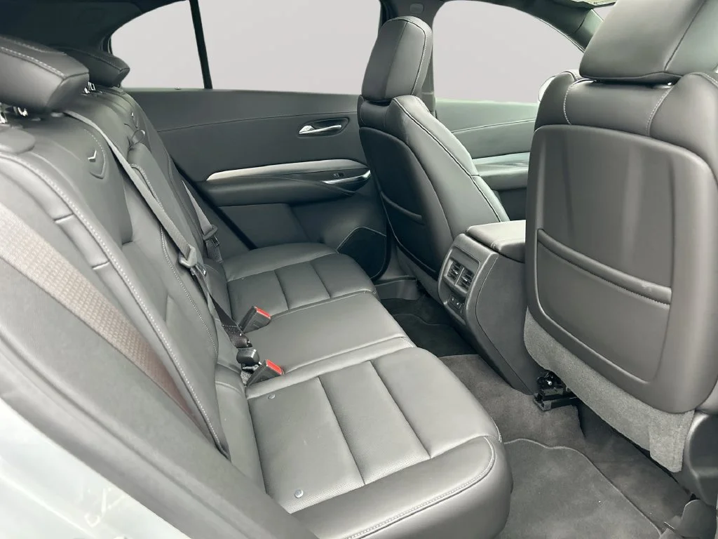 Used 2019 RADIANT SILVER METALLIC Cadillac AWD Premium Luxury image 27