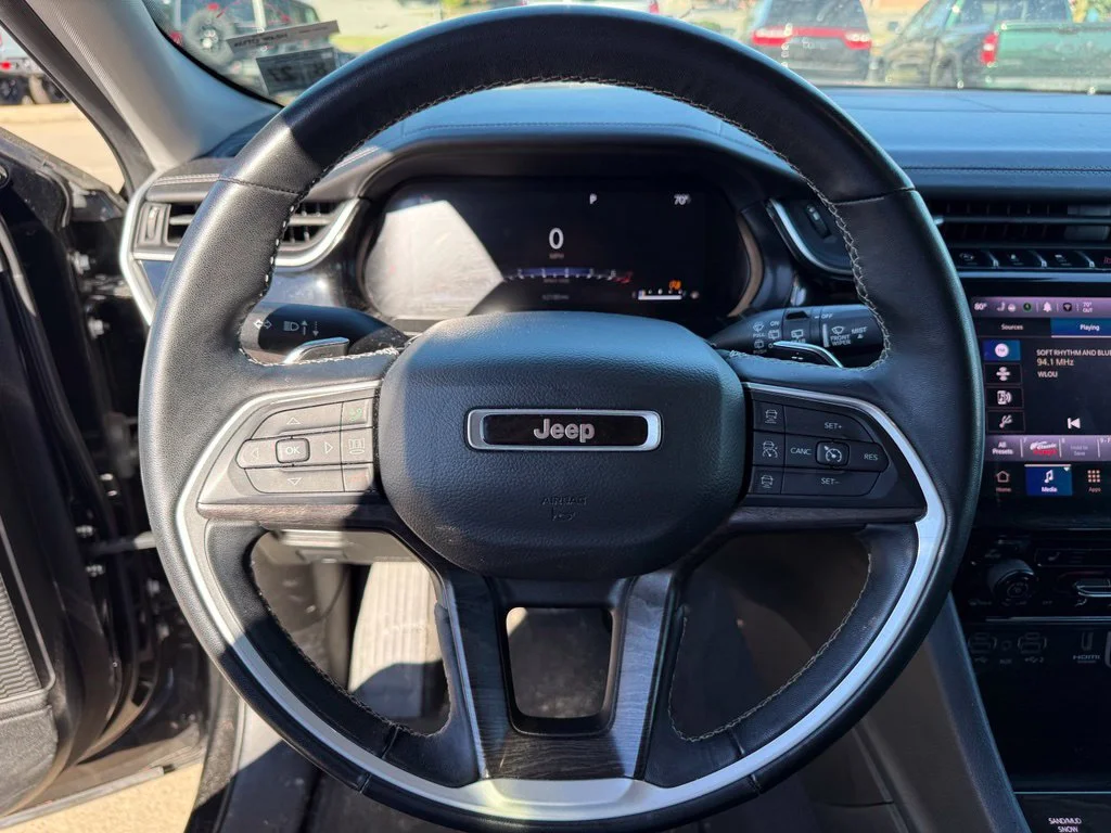 Used 2022 Black Jeep Limited image 14