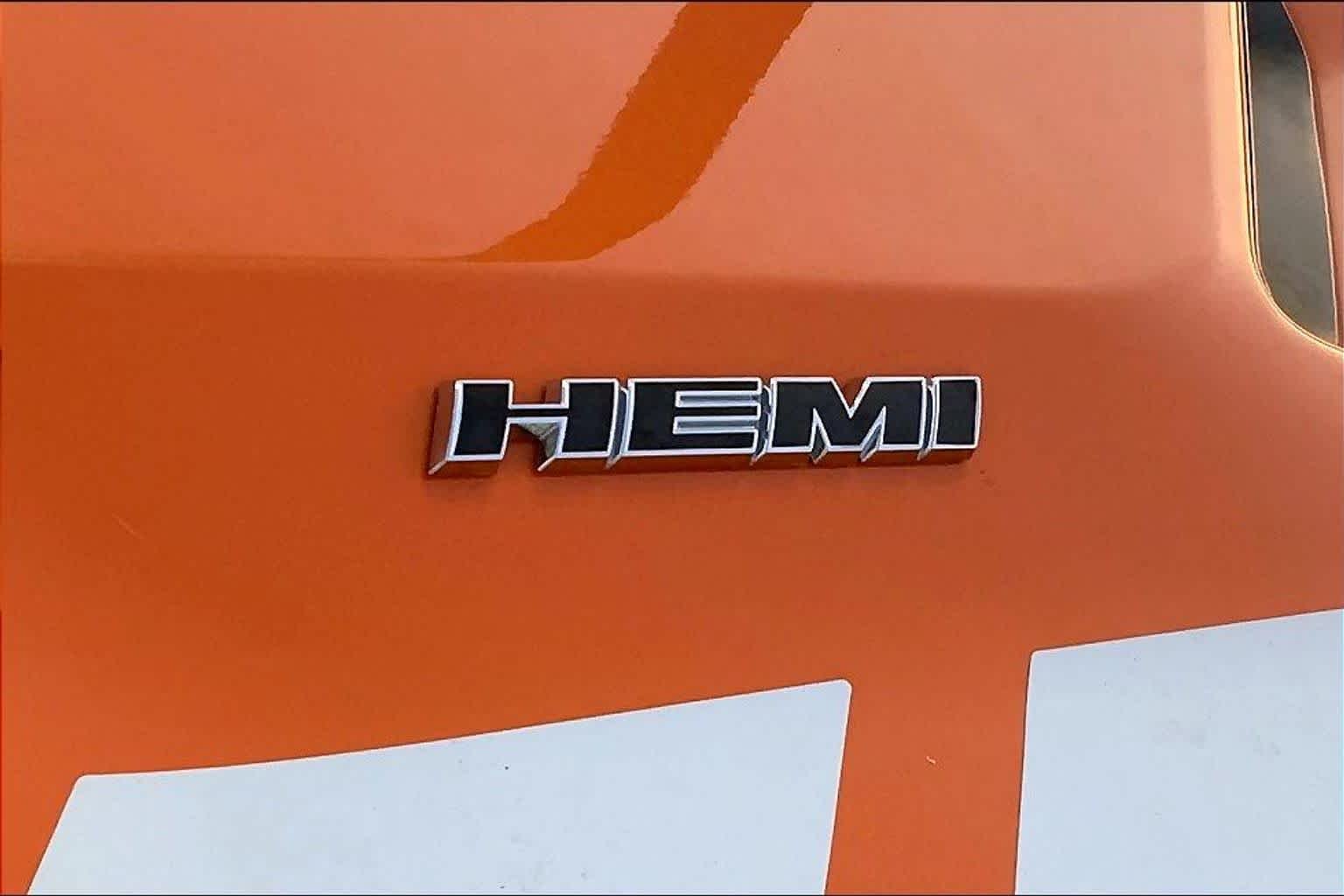 Used 2014 Header Orange Clearcoat Dodge R/T Plus image 9