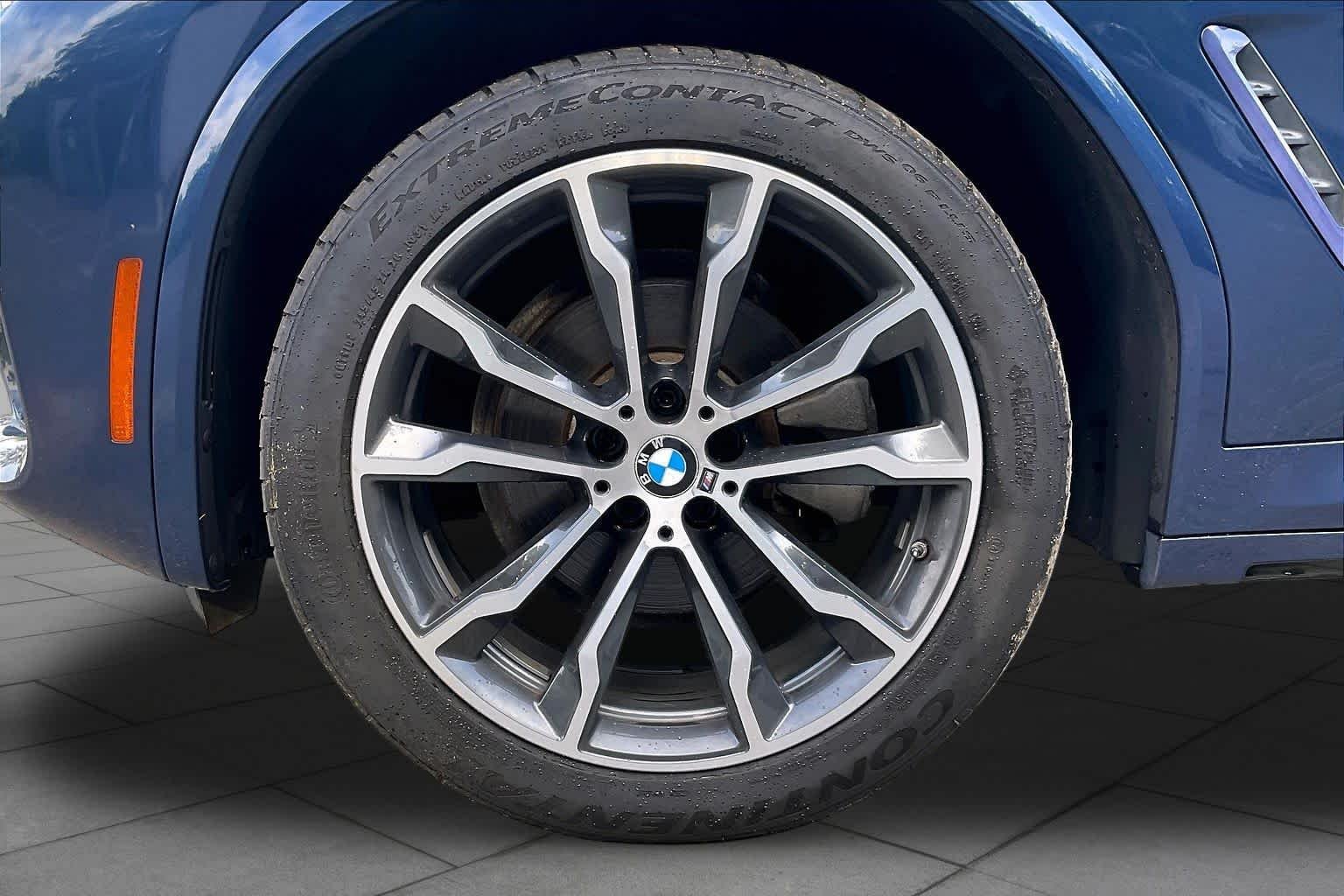 Used 2019 Phytonic Blue Metallic BMW xDrive30i image 10
