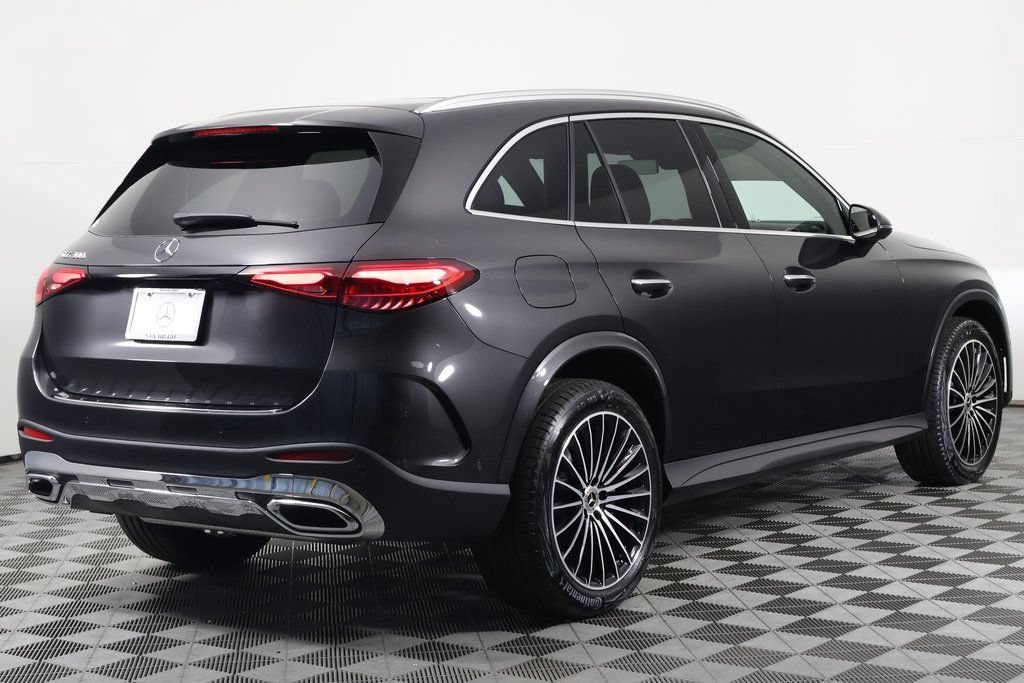 New 2026 Graphite Grey Metallic Mercedes-Benz GLC 300 image 12