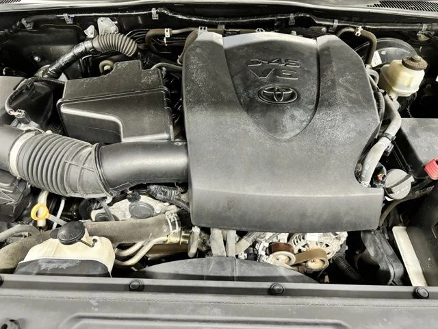 Used 2020 Gray Toyota SR5 image 25
