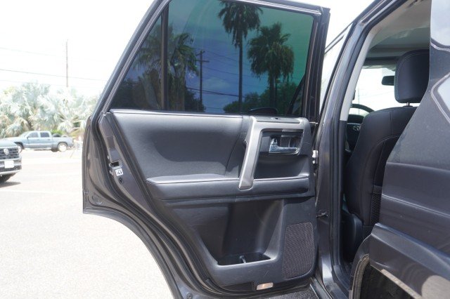 Used 2022  Toyota SR5 Premium image 20