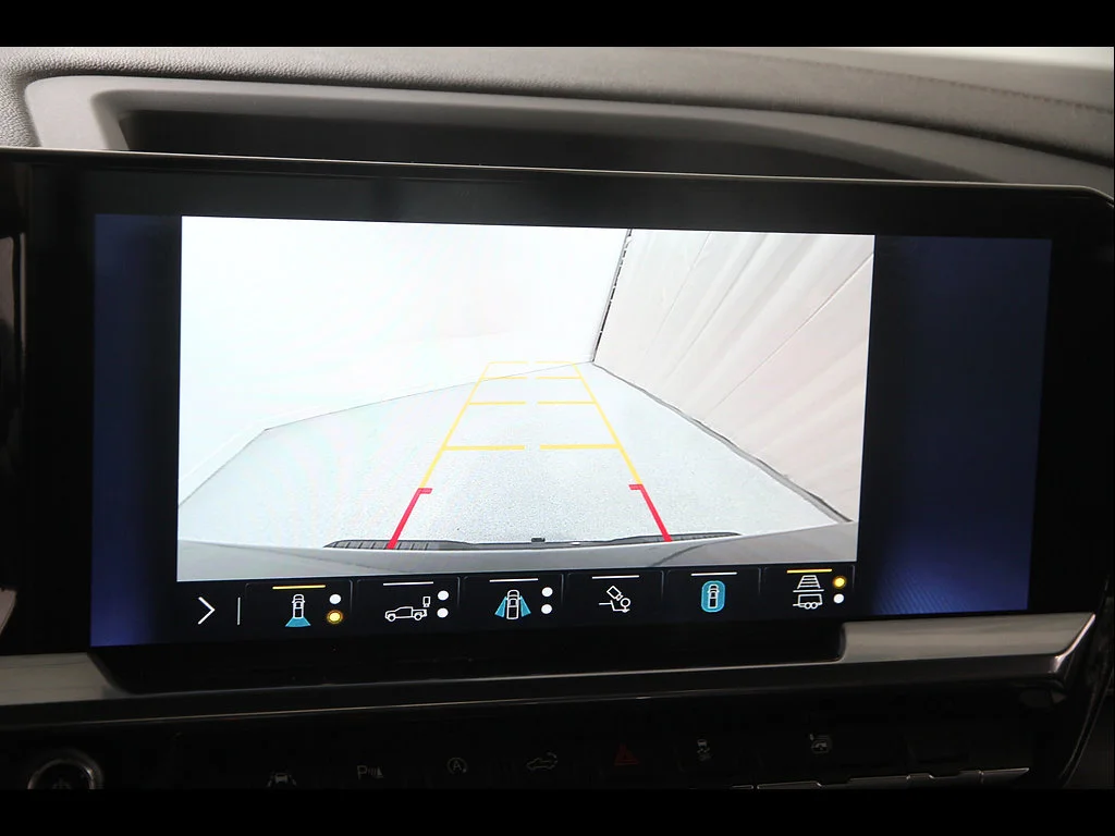 Used 2023 BLACK Chevrolet High Country image 15