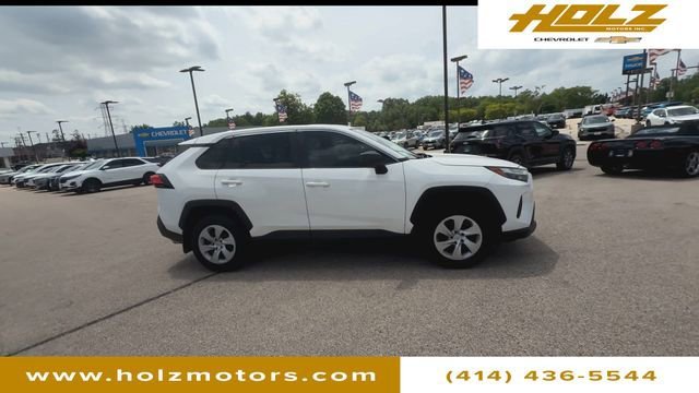 Used 2025 White Toyota LE image 9