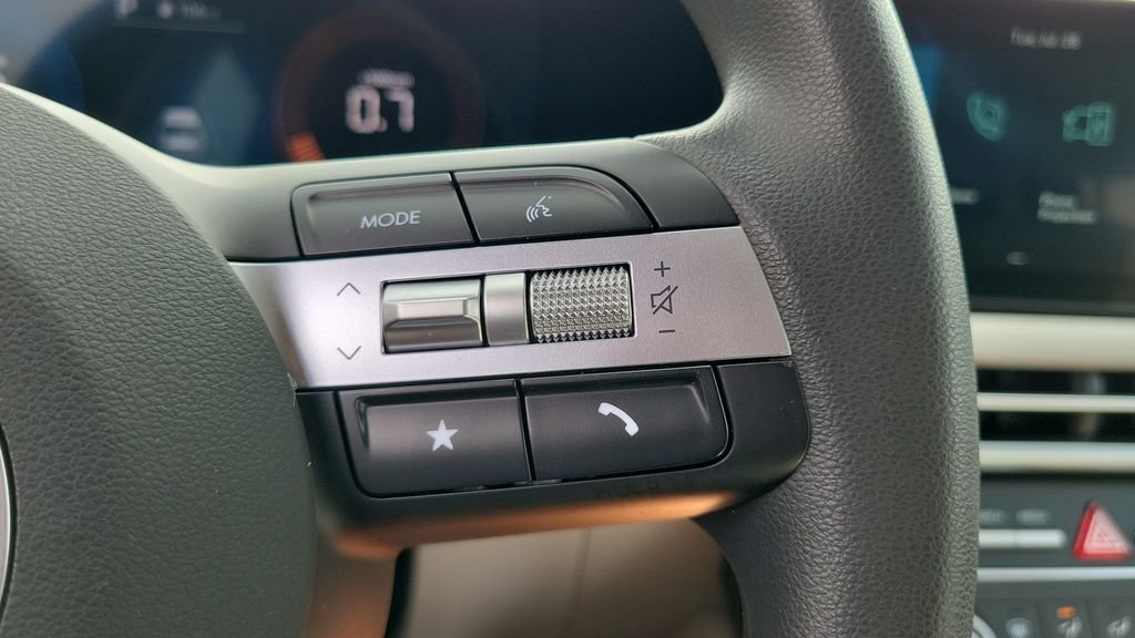 Certified Used 2025 Gray Hyundai SE image 25