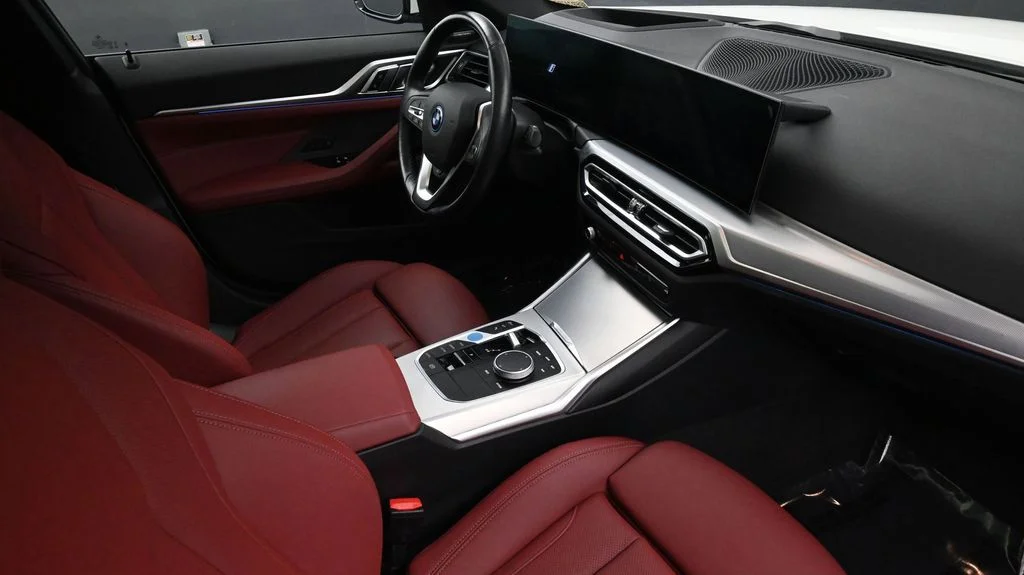 2023 BMW i4 35 - Photo 10