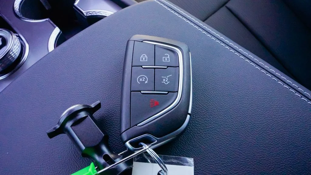 2027 Cadillac VISTIQ Sport - Photo 19