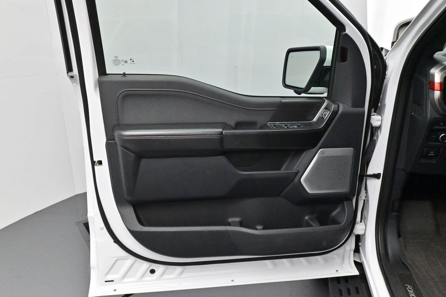 Used 2022 Oxford White Ford Raptor image 10