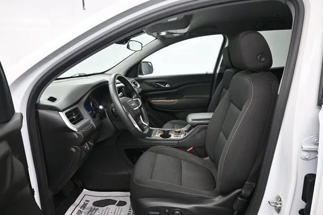 Used 2023 Summit White GMC SLE image 9
