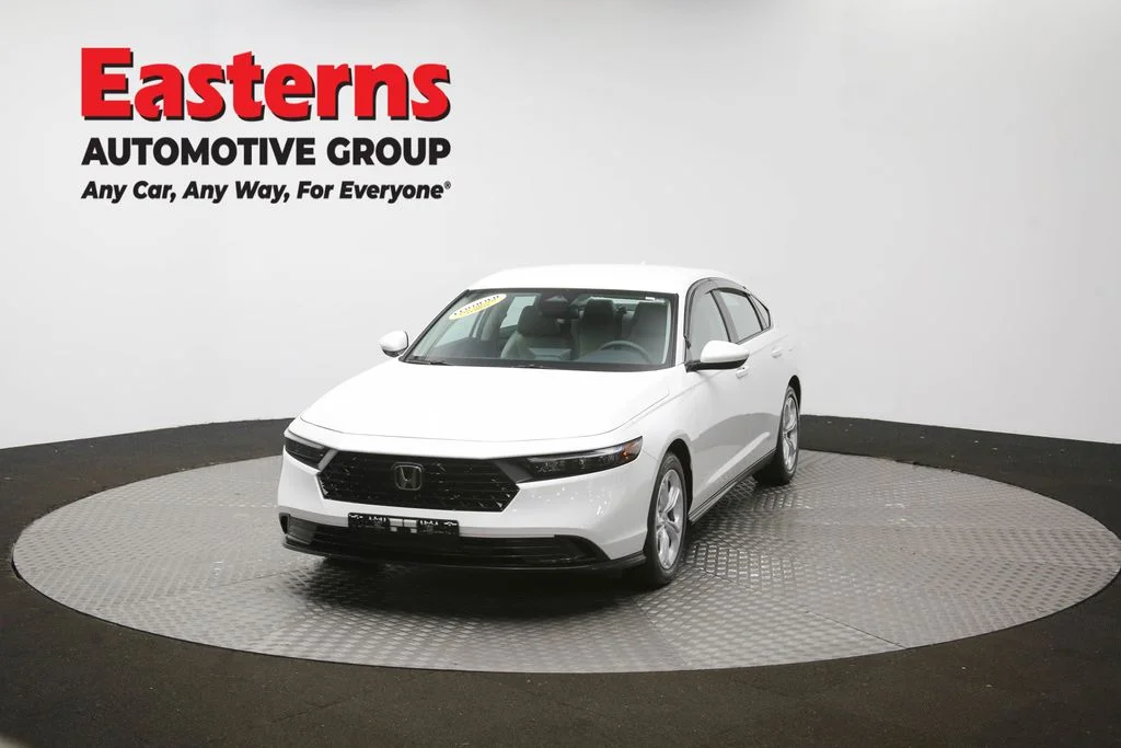 Used 2025 White Honda LX image 52