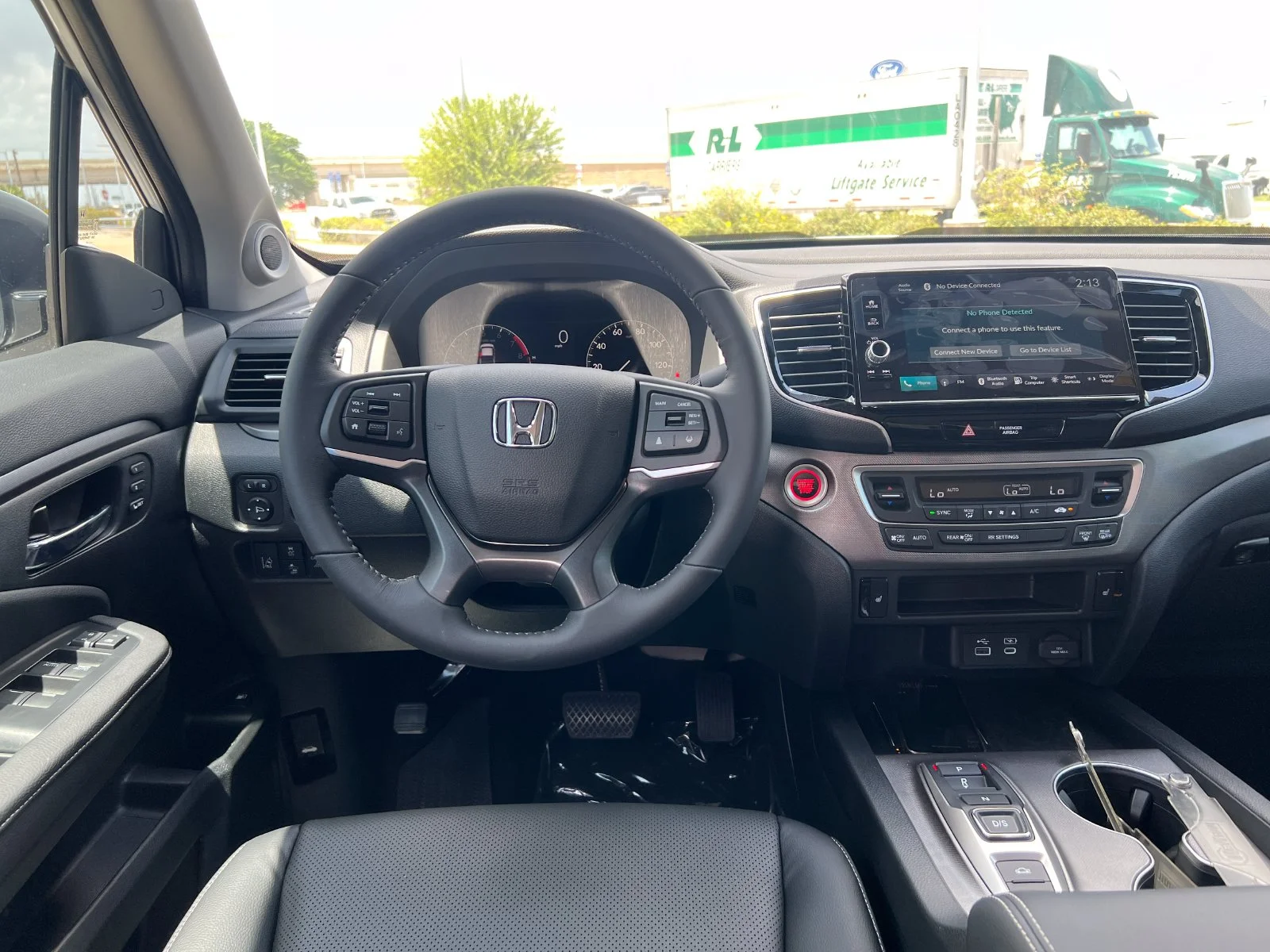 New 2026 Platinum White Pearl Honda RTL image 10