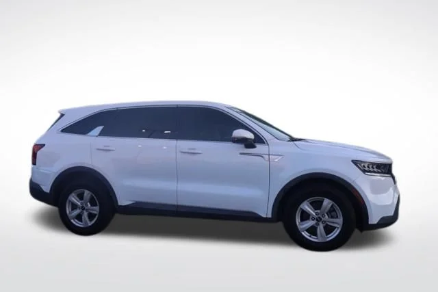 Used 2023 White Kia LX image 15