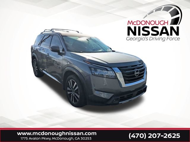 2023 Nissan Pathfinder Platinum 2WD's photo
