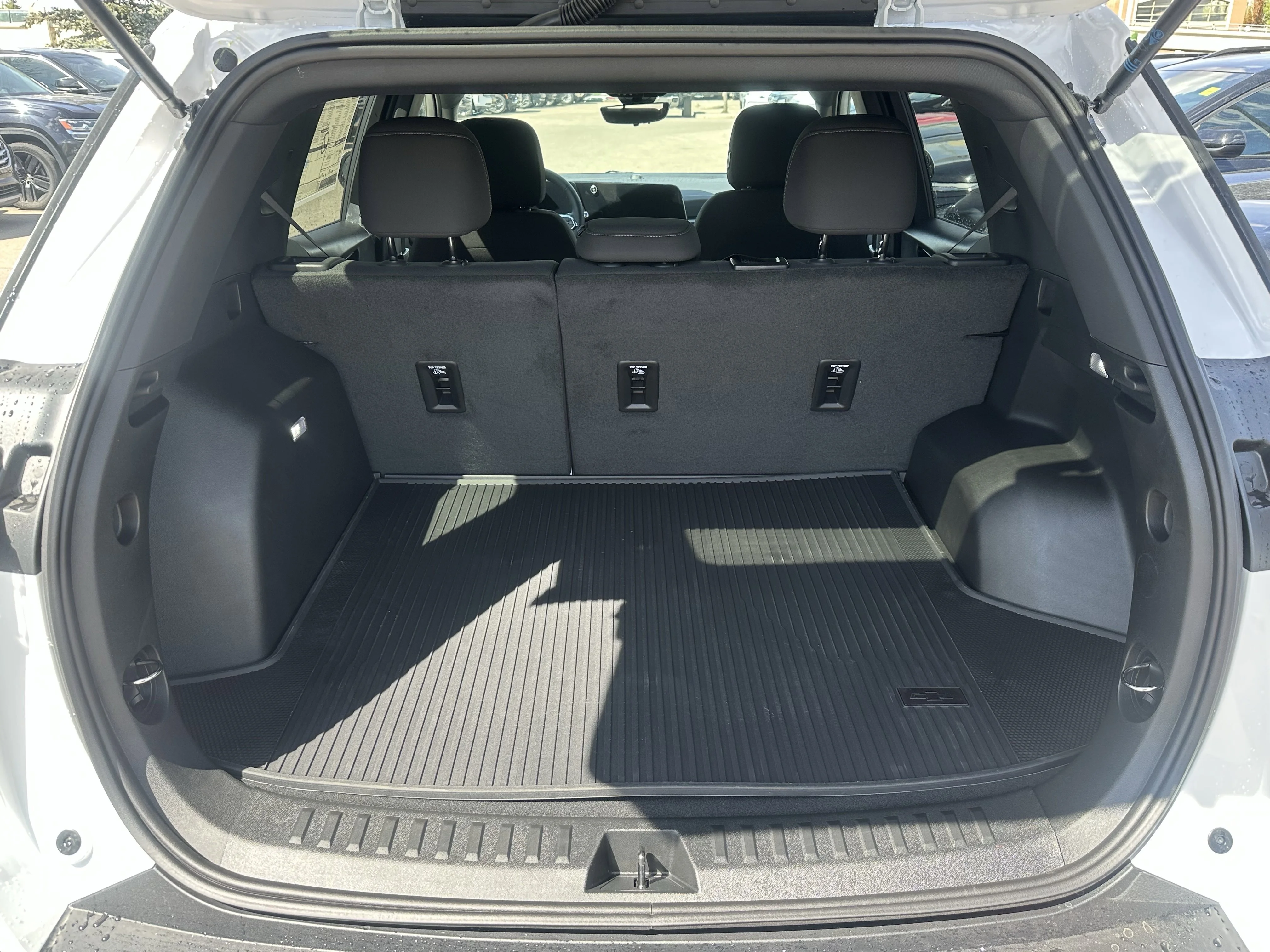 New 2026 Summit White Chevrolet AWD LT image 7