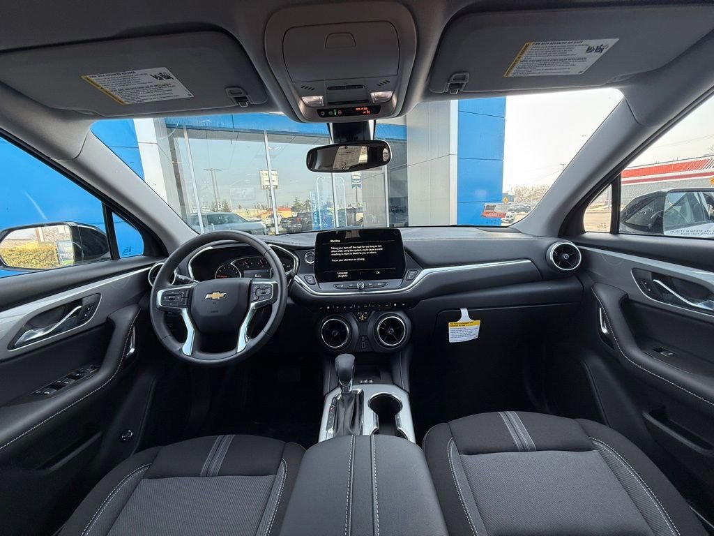 2025 Chevrolet Blazer 2LT - Photo 11