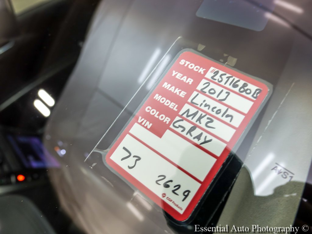 Used 2013 Quartz Metallic Lincoln Base image 25