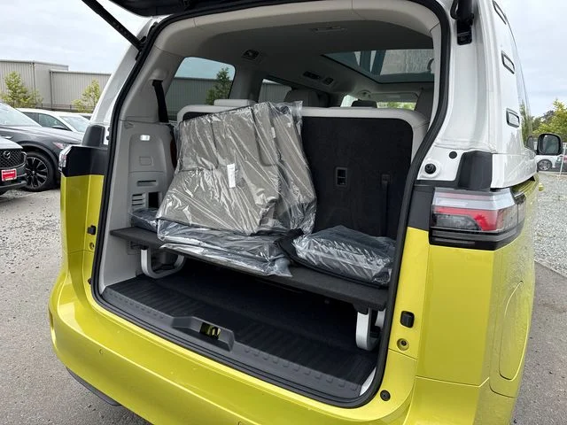 New 2025 Pomelo Yellow W/Candy White Upper Volkswagen 1st Edition image 16